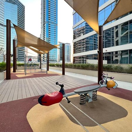 Silkhaus Spacious Central Downtown 1Bdr In New Tower Дубай Екстериор снимка
