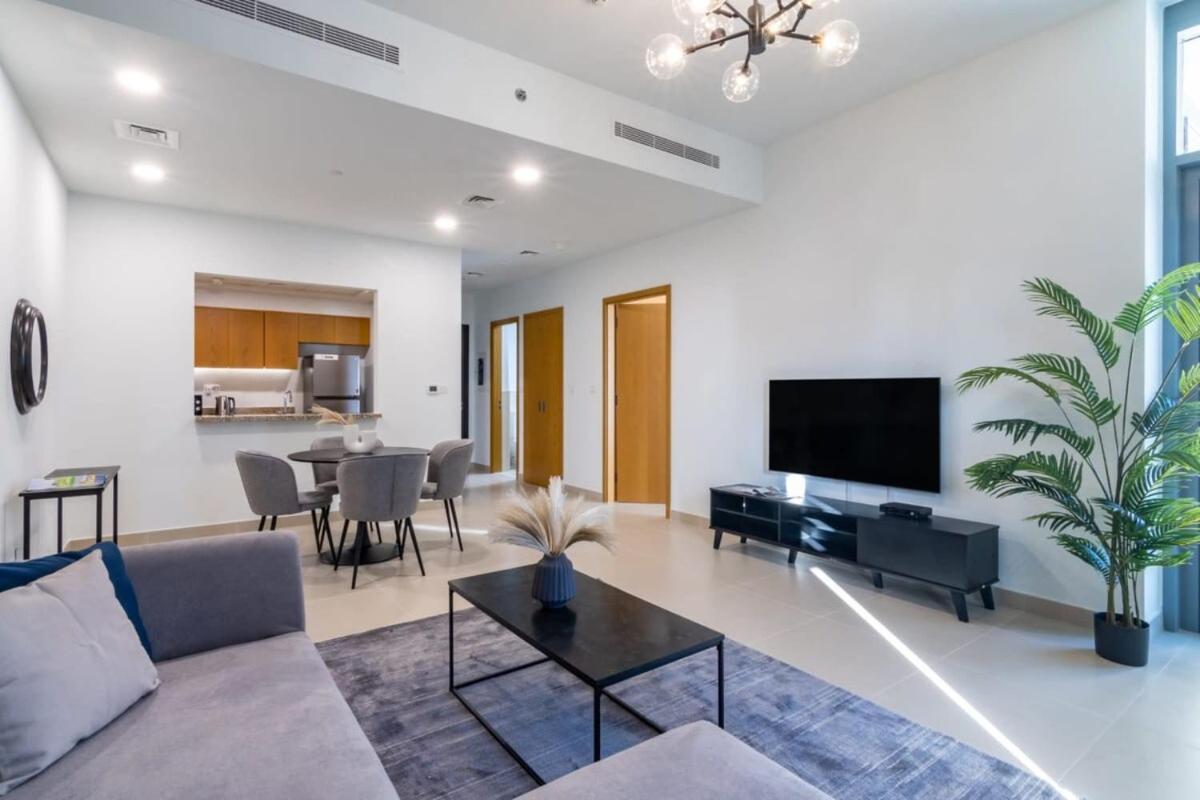 Silkhaus Spacious Central Downtown 1Bdr In New Tower Дубай Екстериор снимка
